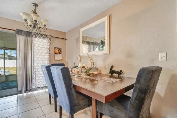 1494 COURTLAND BLVD, Deltona, FL 32738