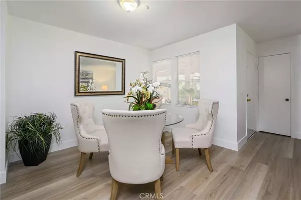 304 E Chestnut AVE #112, Santa Ana, CA 92701