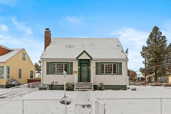 4829 N Hawthorne St, Spokane, WA 99205