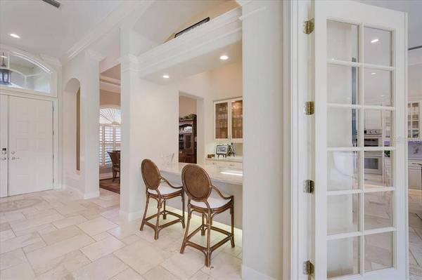 438 E MACEWEN DR, Osprey, FL 34229