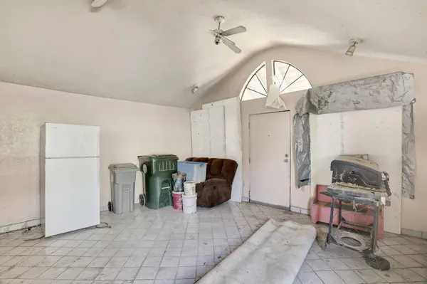 3957 28th ST, Sacramento, CA 95820