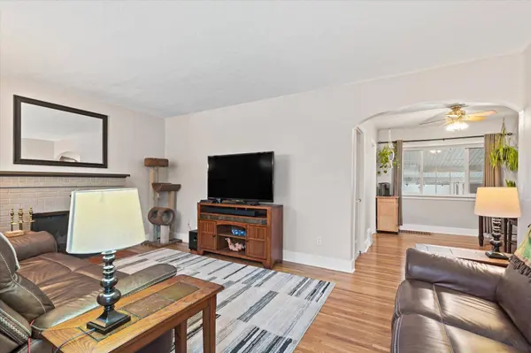 4829 N Hawthorne St, Spokane, WA 99205