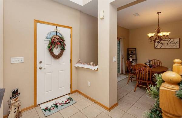 1001 NE Greenview Drive, Ankeny, IA 50021