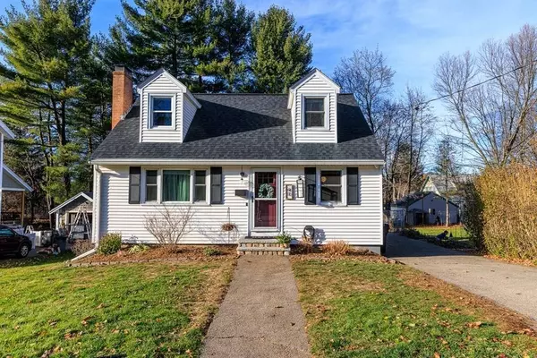 40 Jasper St, Haverhill, MA 01830