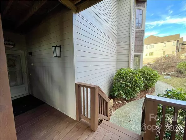 575 Craggy PT #13D, Sugar Mountain, NC 28604