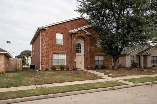 1421 Stella Drive, Lewisville, TX 75067