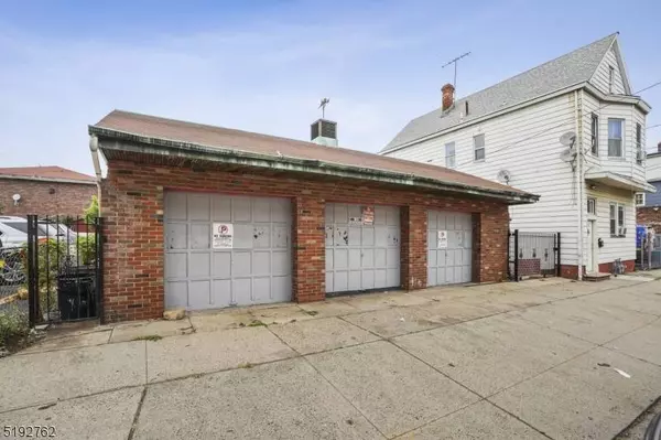 122 Highland Ave, Clifton City, NJ 07011