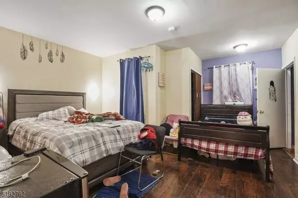 122 Highland Ave, Clifton City, NJ 07011