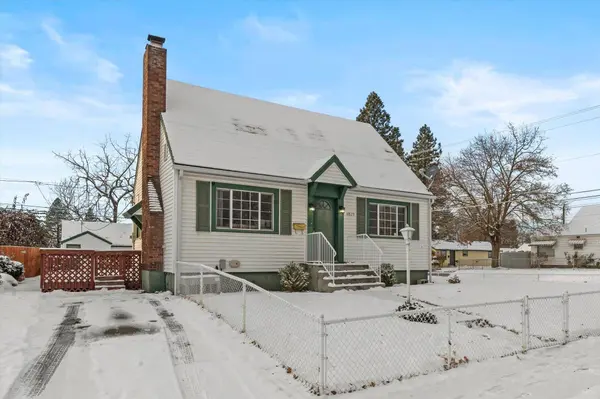 4829 N Hawthorne St, Spokane, WA 99205