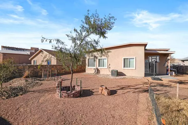 14252 Desert Orchid Drive, Horizon City, TX 79928