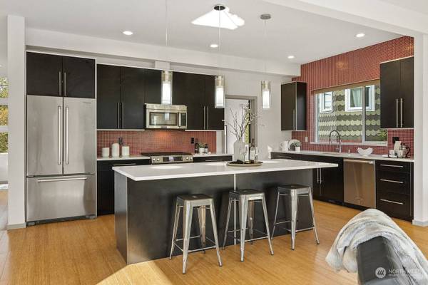 218 19th AVE, Seattle, WA 98122