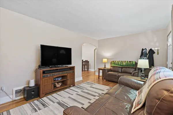 4829 N Hawthorne St, Spokane, WA 99205