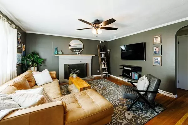 40 Jasper St, Haverhill, MA 01830