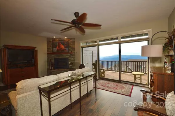 575 Craggy PT #13D, Sugar Mountain, NC 28604