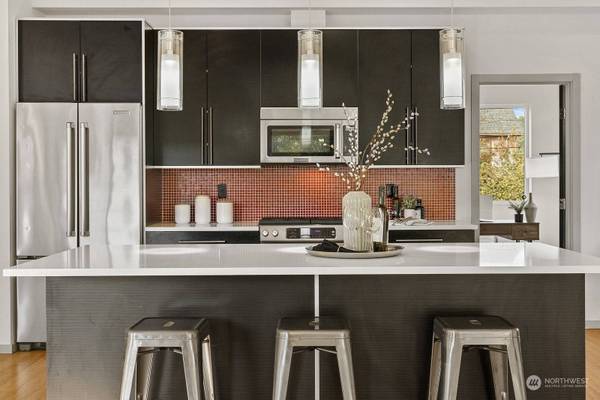 218 19th AVE, Seattle, WA 98122