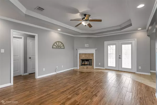 504 Amberwood Drive, Haughton, LA 71037