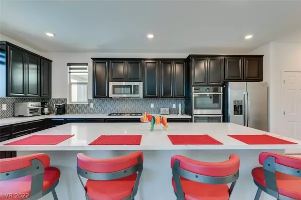 713 Foreign Reef Way, Las Vegas, NV 89138