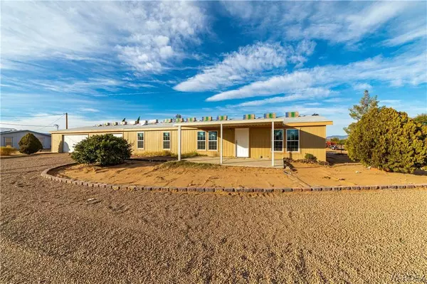 6087 W Chino DR, Golden Valley, AZ 86413