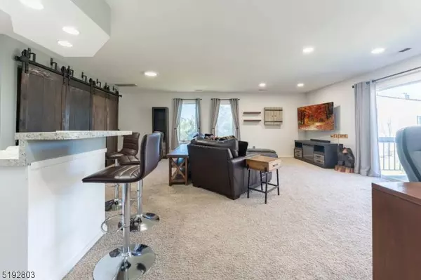 48 Sam Bonnell Dr, Union Twp., NJ 08809