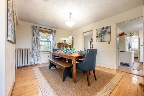 81 Center St, Andover, MA 01810