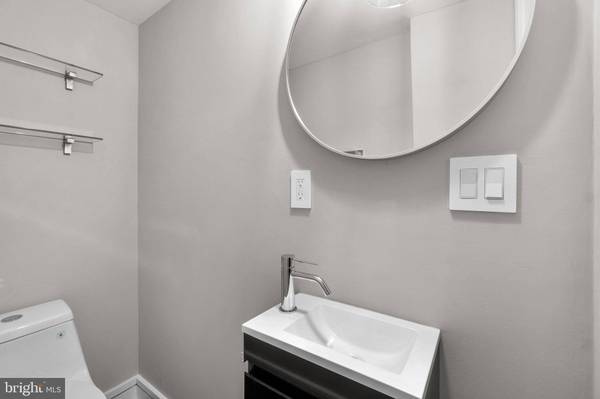 647 KENNEDY ST NE, Washington, DC 20011