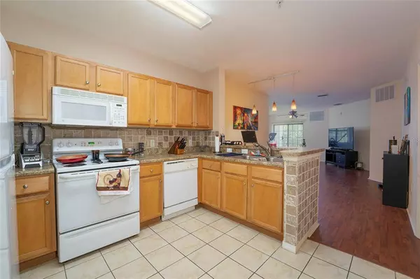 5550 E MICHIGAN ST #2222, Orlando, FL 32822