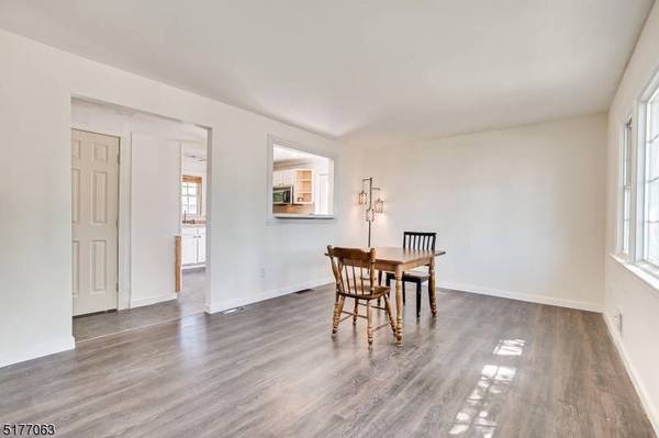 263 S 6Th Ave, Manville Boro, NJ 08835