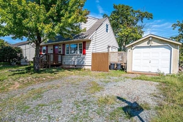 263 S 6Th Ave, Manville Boro, NJ 08835