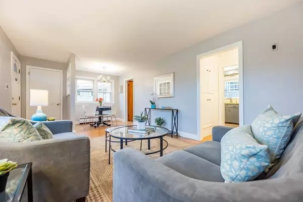 89 Chandler Rd, Andover, MA 01810