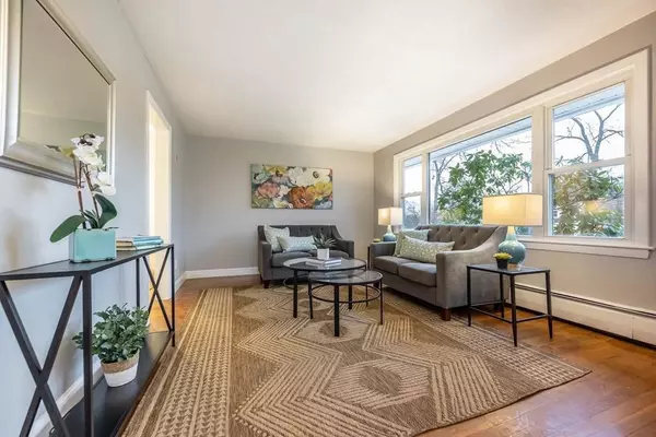 89 Chandler Rd, Andover, MA 01810