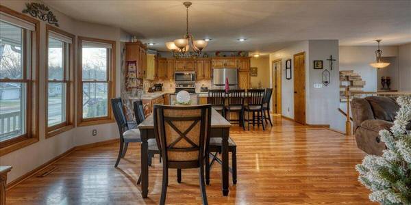 1333 East Ave N, Onalaska, WI 54650