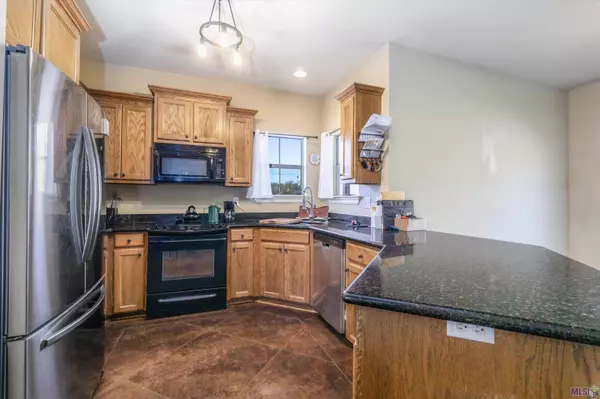 11422 JUBAN PARC AVE, Denham Springs, LA 70726