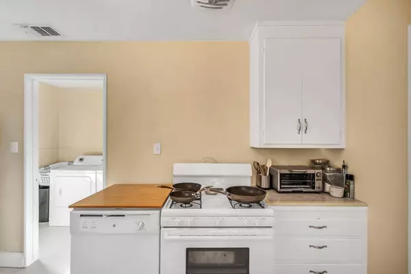 200 San Miguel WAY, Sacramento, CA 95819