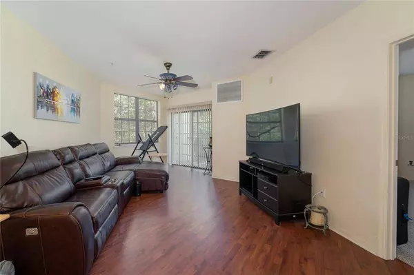 5550 E MICHIGAN ST #2222, Orlando, FL 32822