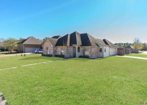 11422 JUBAN PARC AVE, Denham Springs, LA 70726