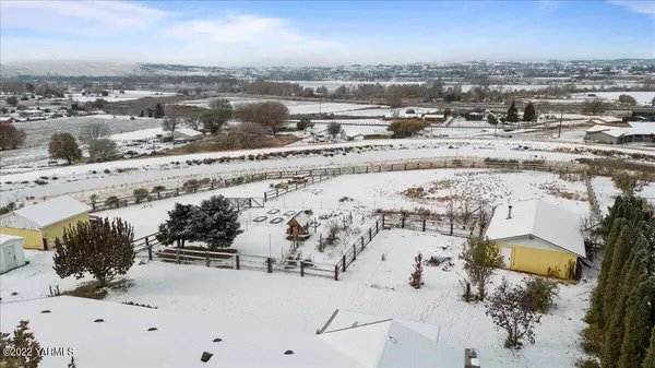 330 Perry Way, Yakima, WA 98901