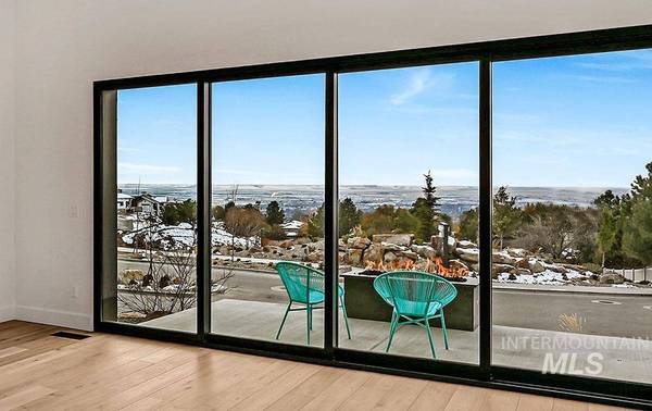 1558 S Trent Point Way, Boise, ID 83712