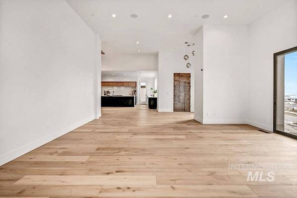 1558 S Trent Point Way, Boise, ID 83712