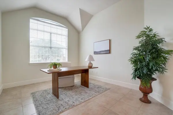 8800 Wyatt Circle, Argyle, TX 76226