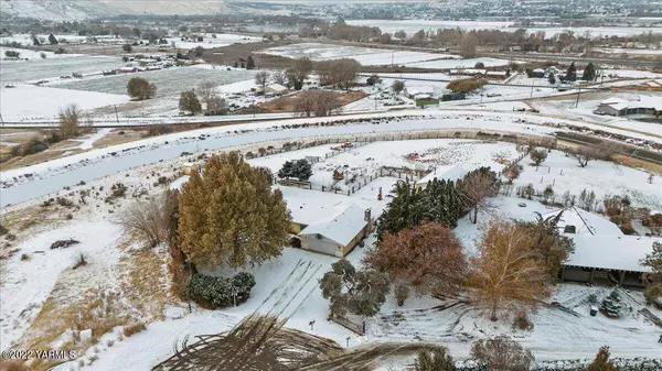 330 Perry Way, Yakima, WA 98901