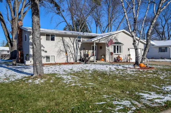 926 Frederick St, Sun Prairie, WI 53590