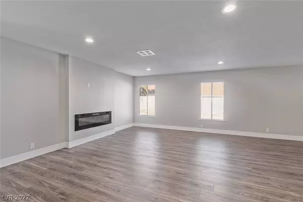 6228 Old Trail Road, Las Vegas, NV 89108