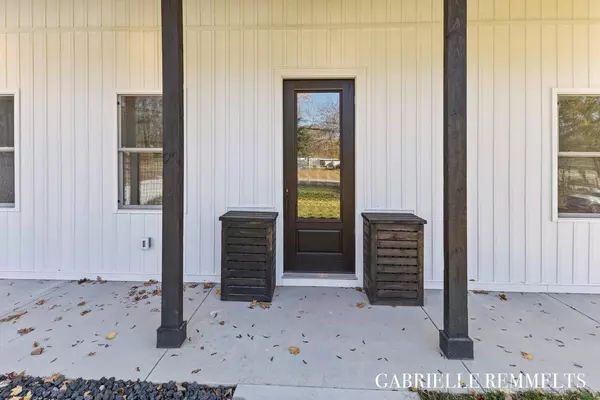 3678 Fuller NE Avenue, Grand Rapids, MI 49525