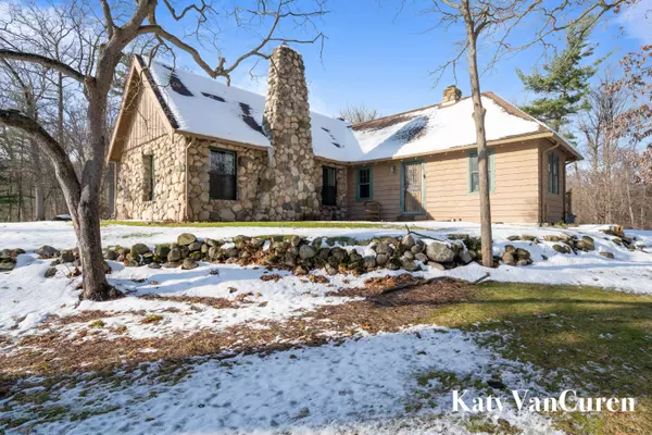 13261 Pine Island NE Drive, Sparta, MI 49345