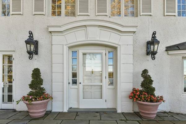 50 Beacon Street, Newton, MA 02467