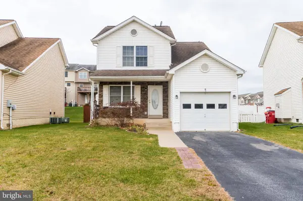 165 PETER RABBIT DR, Ranson, WV 25438