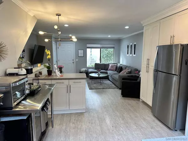 8462 Via Sonoma #41, La Jolla, CA 92037