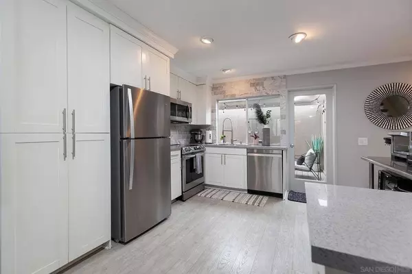 8462 Via Sonoma #41, La Jolla, CA 92037