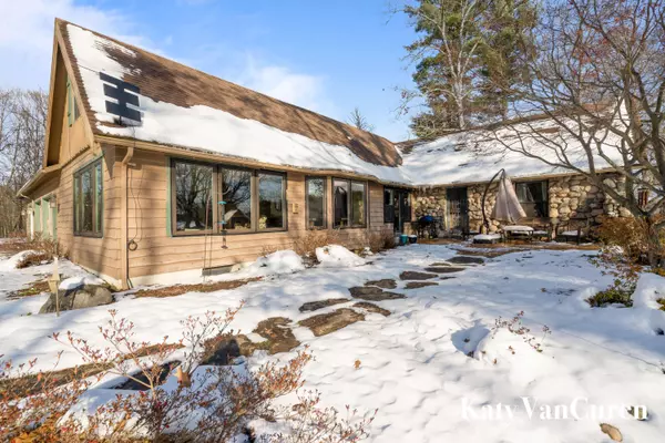 13261 Pine Island NE Drive, Sparta, MI 49345