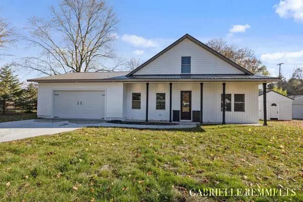 3678 Fuller NE Avenue, Grand Rapids, MI 49525